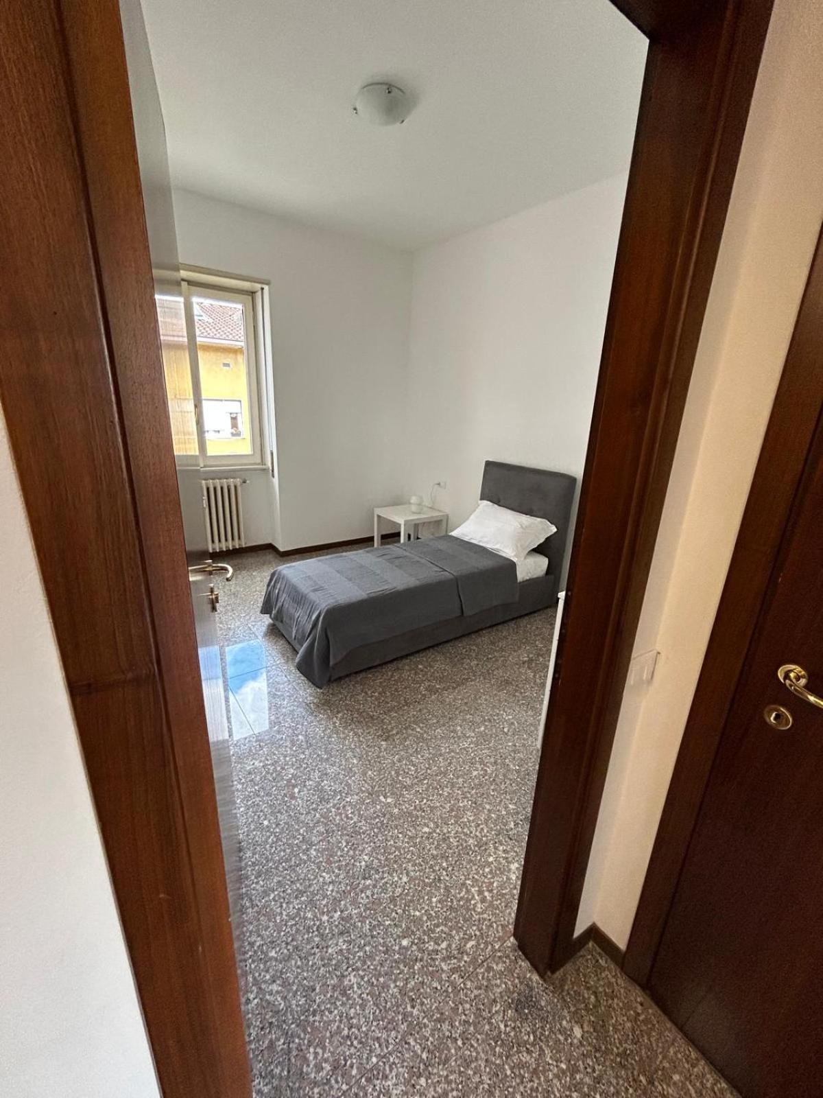 Bed Station -Self Check In- Bed & Breakfast Bergamo Exterior photo